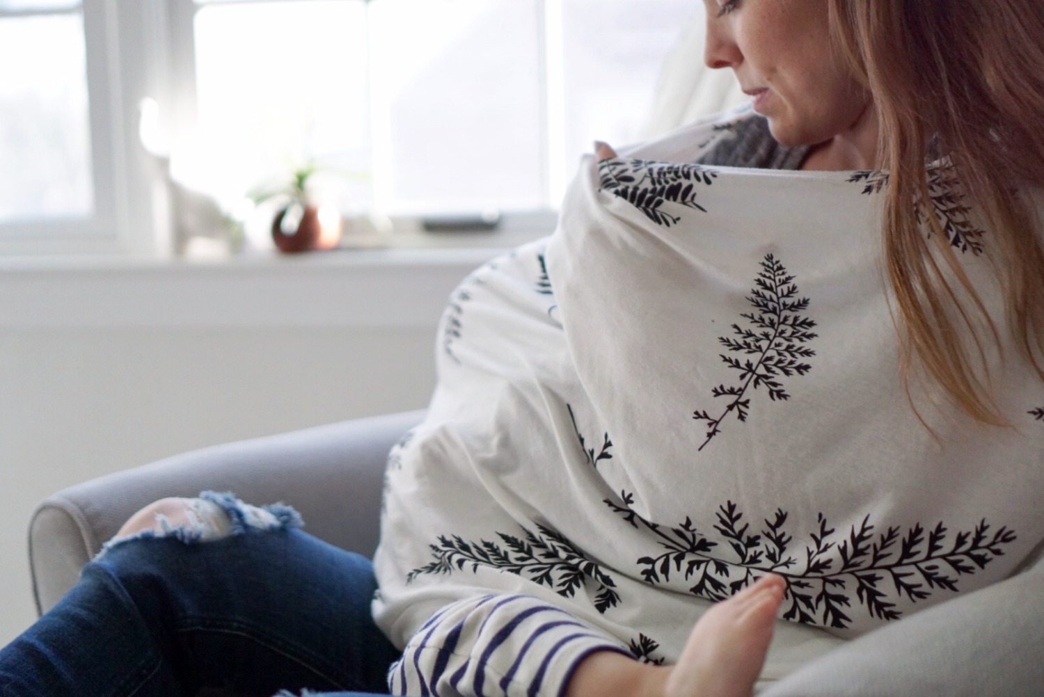 Boppy Nursing Cover in Grey Ferns